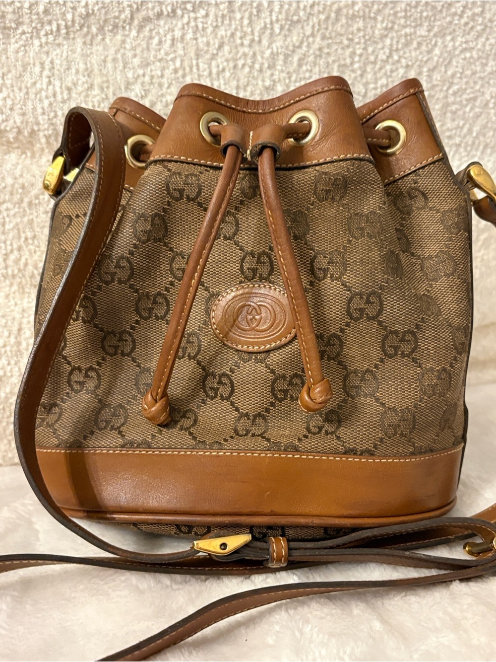 RARE Vintage Gucci Brown Monogram Drawstring crossbody Bucket Bag
